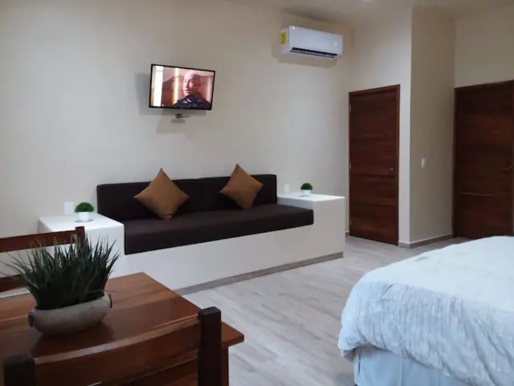 Incredible Stay at Casa Kaban Intl Chef -spa Yacht