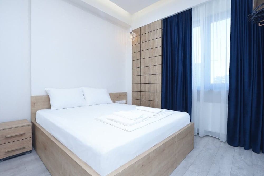 Stay inn on Amiryan 26/4