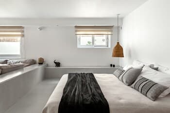 Pebble a Luxury Suite by the Sea