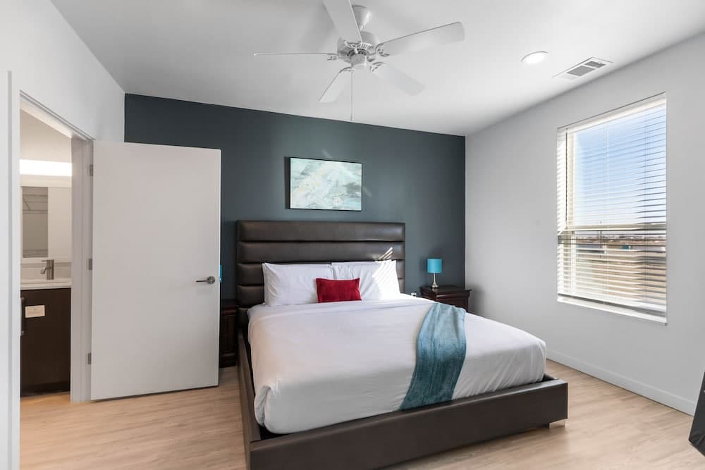 FlatZ 432 Condos By Barsala