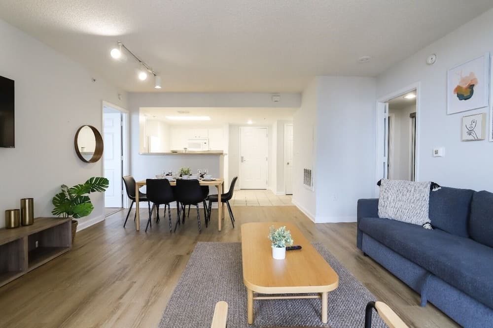 Cozy 2 Bedroom Condo Ballston