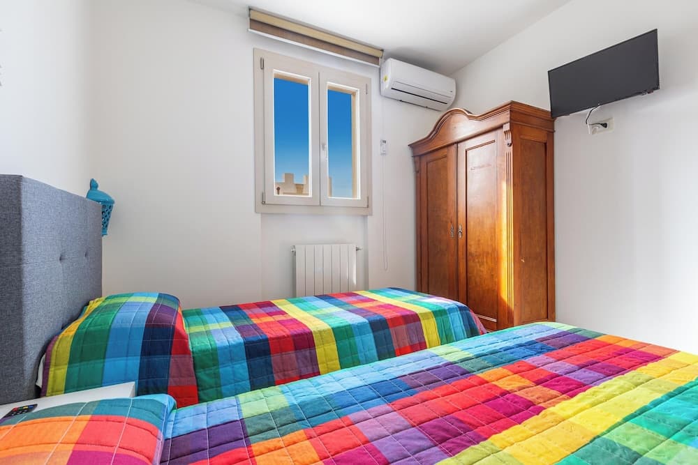 3034 Villetta La Cornola by Barbarhouse