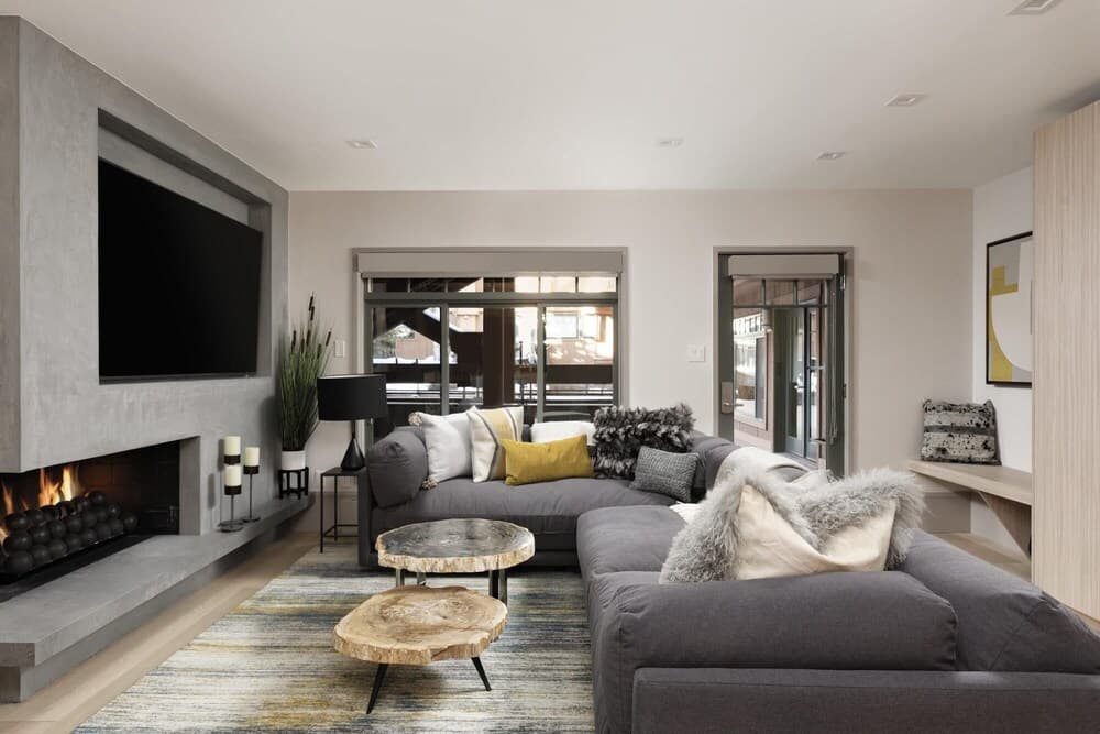 Brand New 2 BR 2 5 Bath Luxury Mountain Modern - Aspen Center