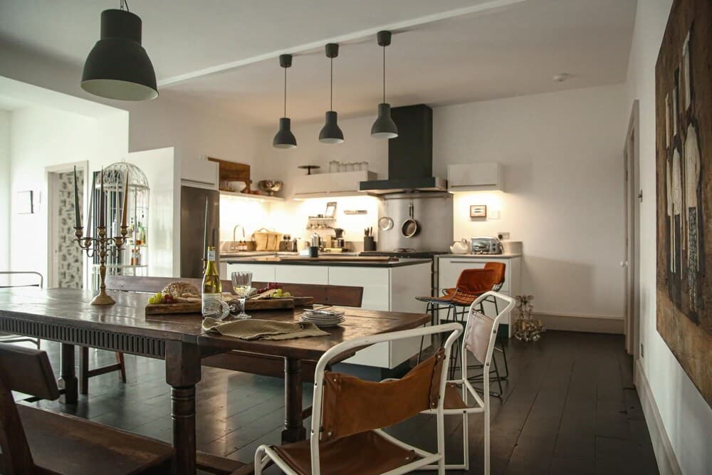 Awe-inspiring Townhouse With Balcony and Terrace