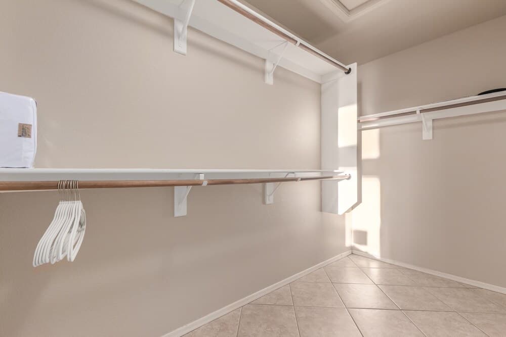 136th Surprise 4 Bedroom Home by Redawning