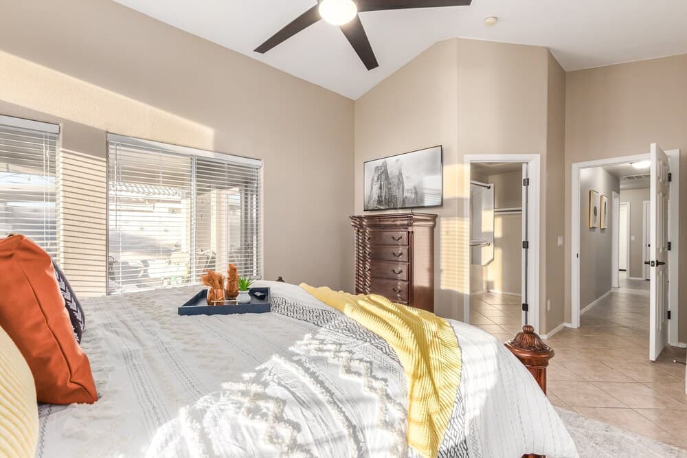 136th Surprise 4 Bedroom Home by Redawning