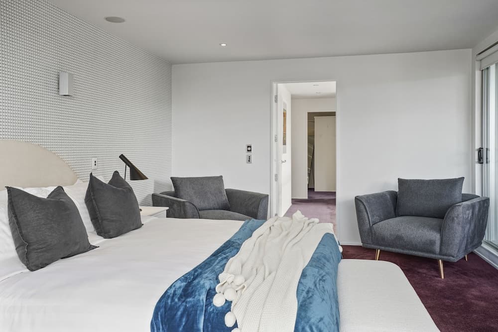 Central Executive Parnell Designer Home