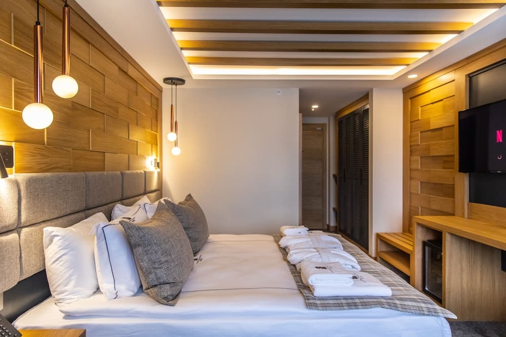 SARPINO MOUNTAIN HOTEL