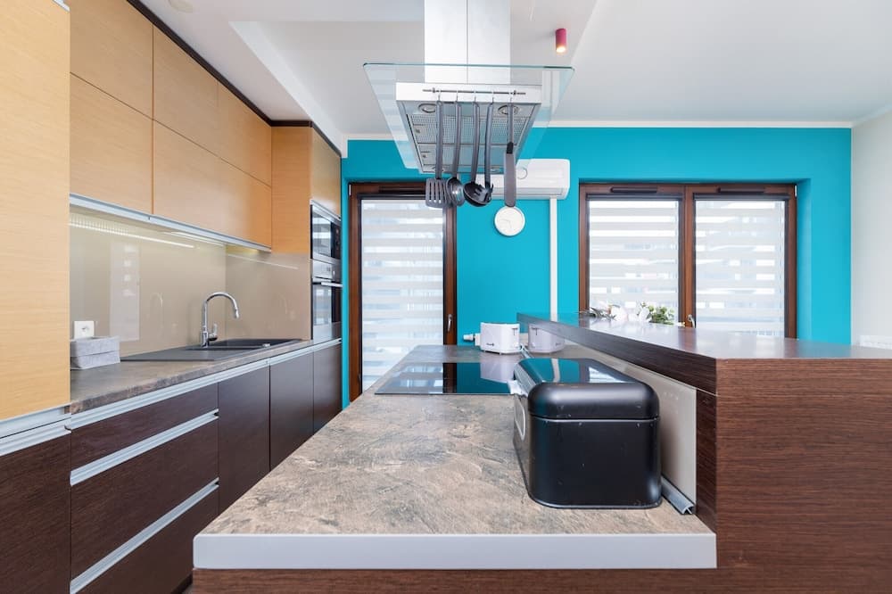 Kraków Apartment Szafrana by Renters