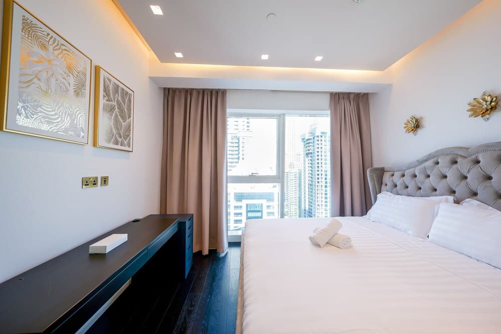 Tanin - Stunning Fendi Apt for 8 Facing Palm Jumeirah