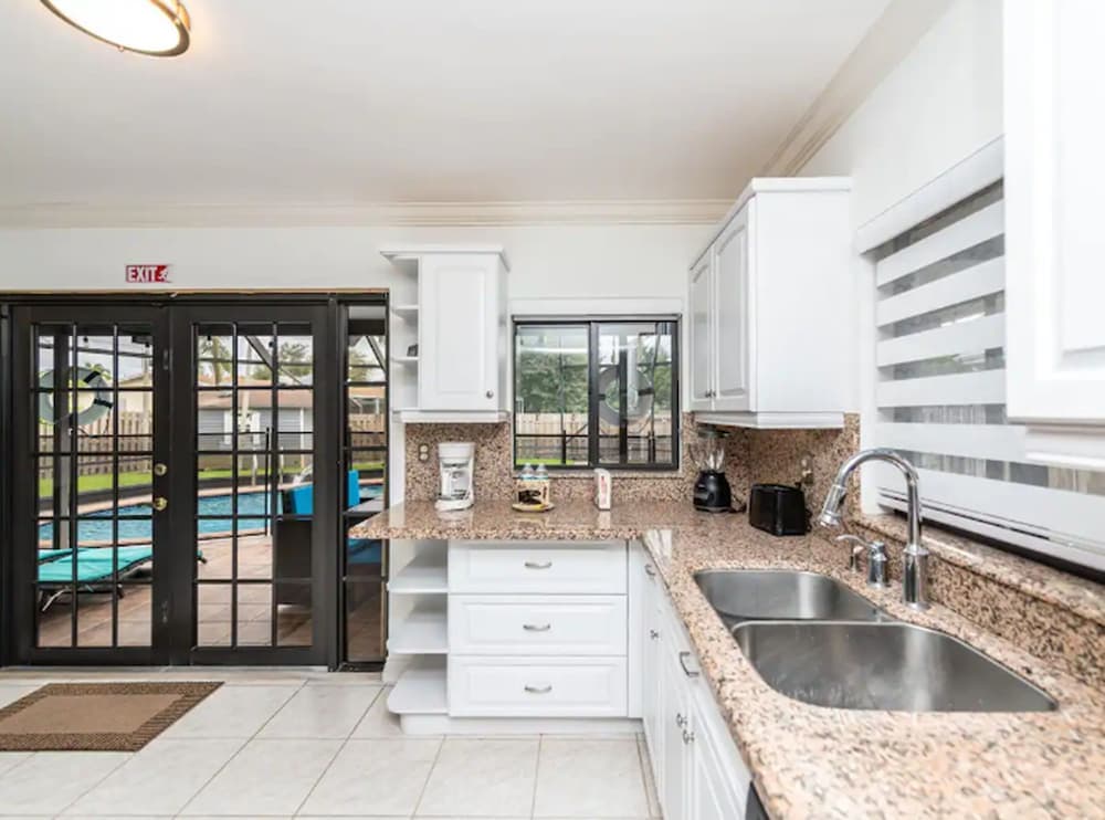 Casalinda - Hollywood Florida