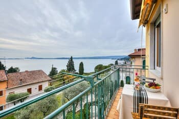Apartment Sole With Fantastic Lake View