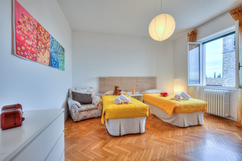 Apartment Sole With Fantastic Lake View