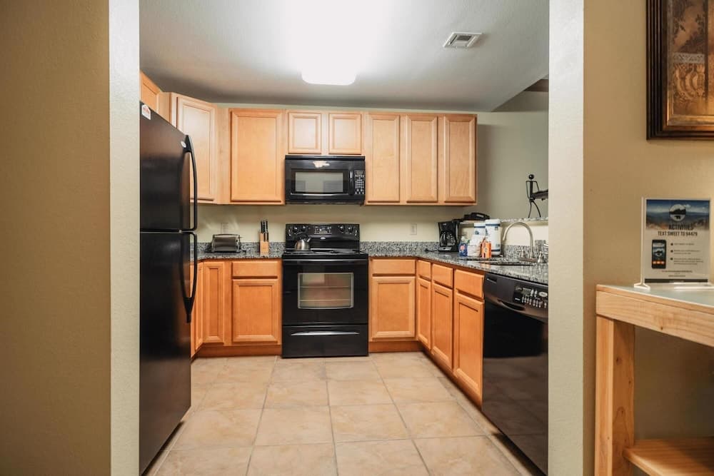 MVC - Unit 2103 - Berlin of the South