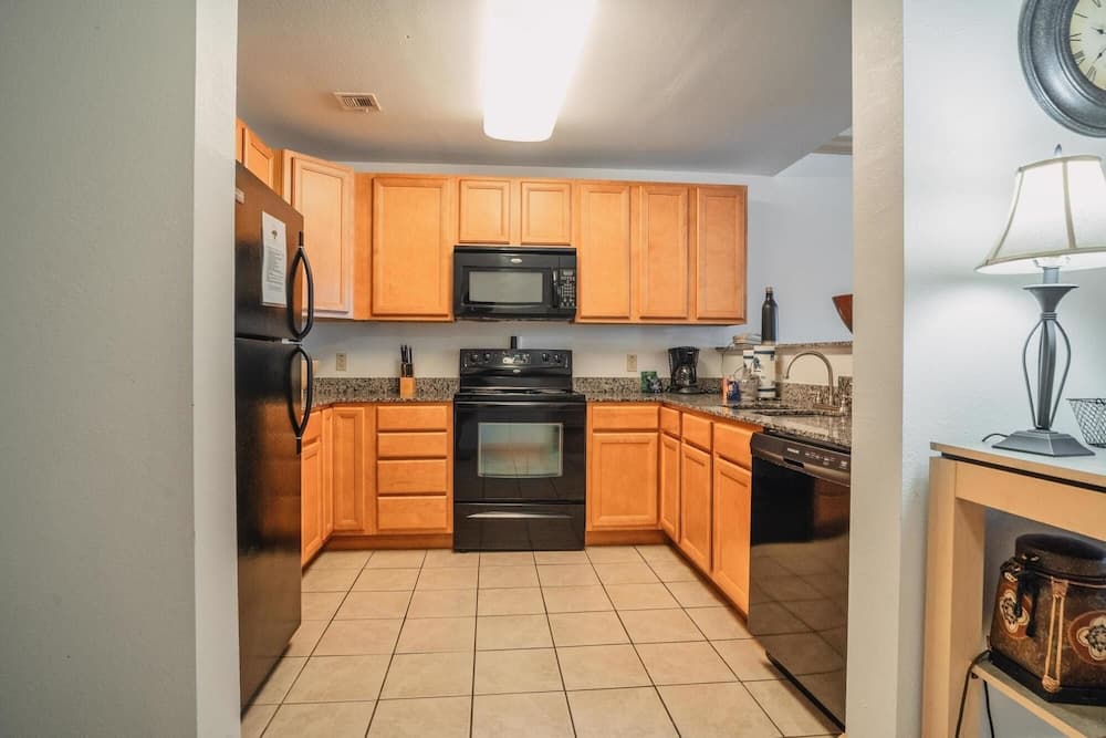 MVC - Unit 1402 in Pigeon Forge