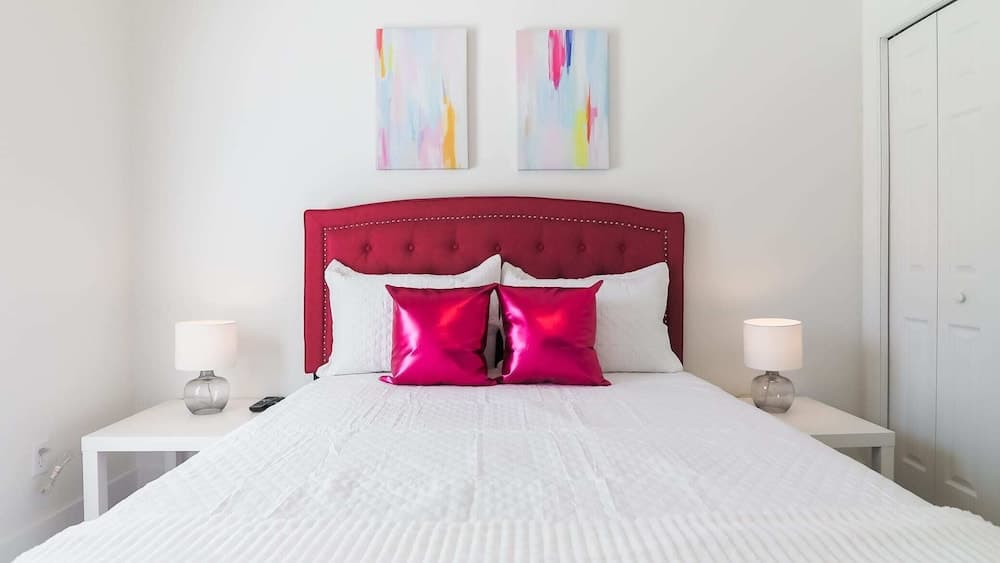 Modern Dream Disney Vacation Getaway Pool