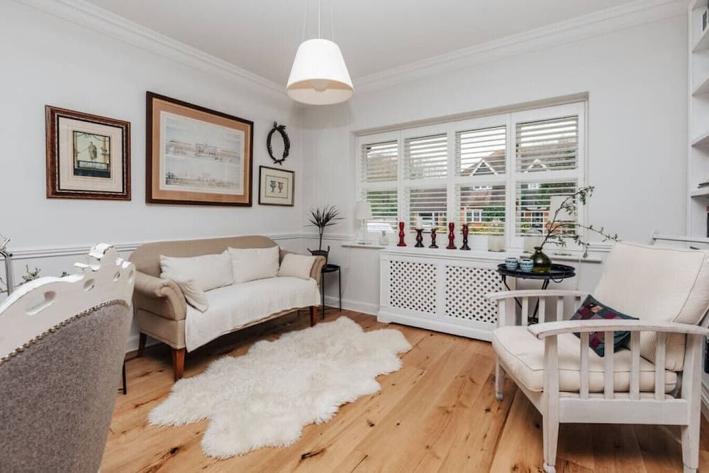 Lavender House - Peaceful Countryside Setting