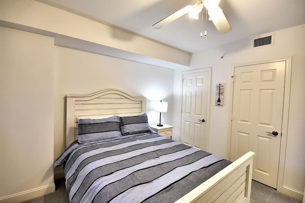 Southwind 1204 3 Bedroom Condo by RedAwning