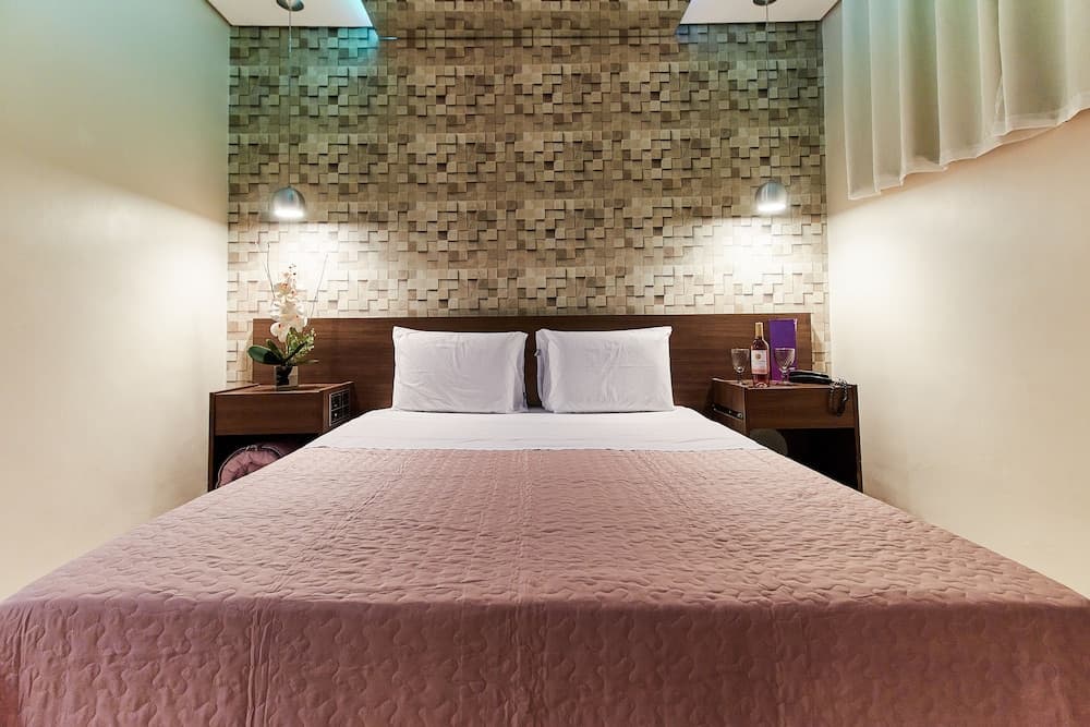 Intense Motel - Adults Only