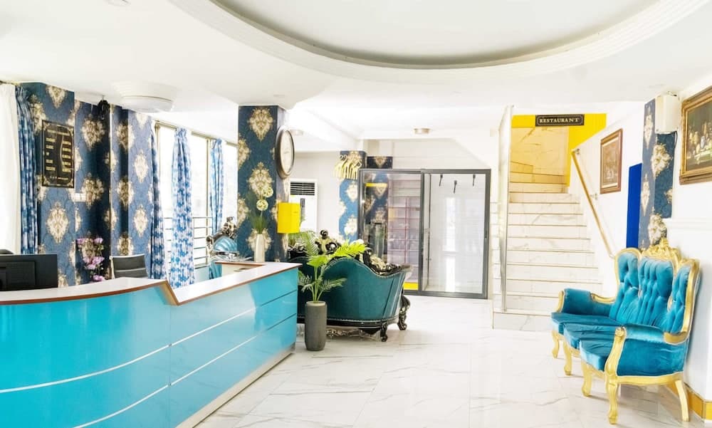 Marriot Metropolitan Hotel