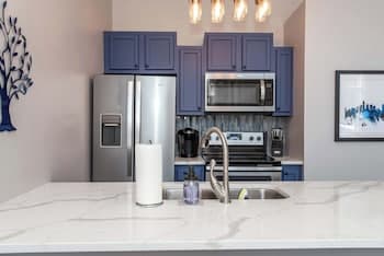 Heart of Mainstrasse Apt 1