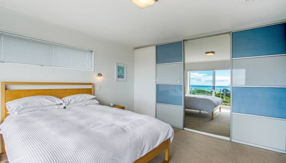 Palm Ridge - near Onetangi & Palm Beach