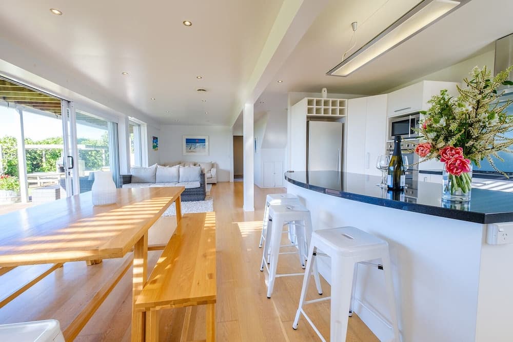 Palm Ridge - near Onetangi & Palm Beach