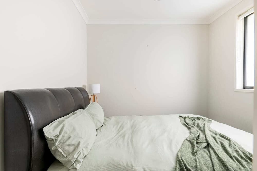 Head to great ocean  bowling point cook