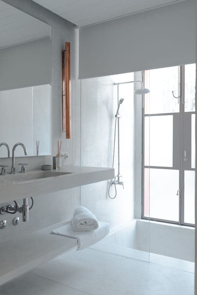 LUZ Culinary Wine Lodge