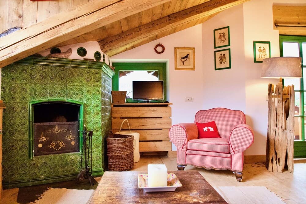 Stylish 2 Bedroom Flat With Beautiful Views