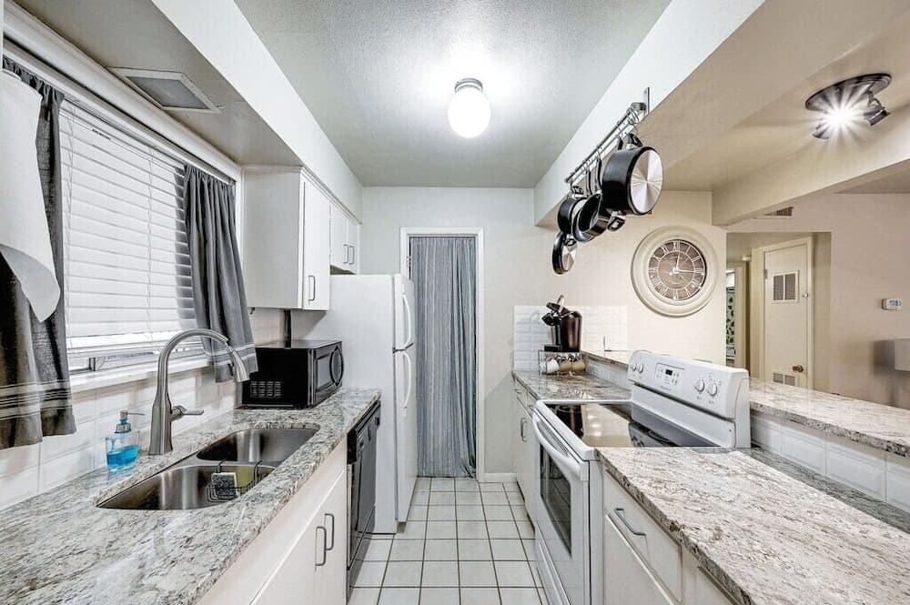 Centrally Located in Historic Tarrytown