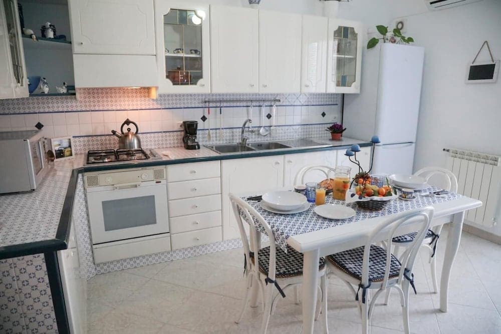 Seascape Terrace Spacious Apartment With Terrace