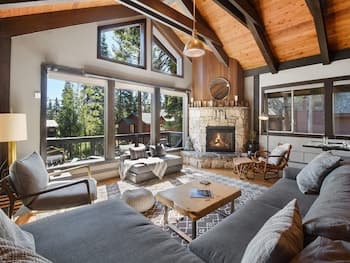 Lodge of the Nightingale