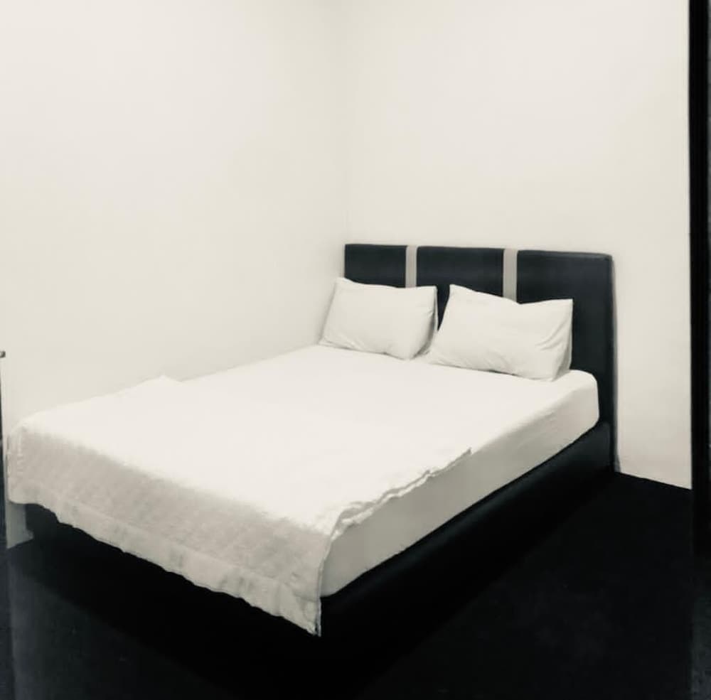 OYO 90671 Dd Rest House