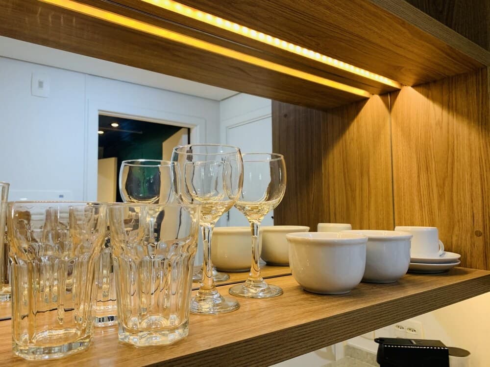 Comfort Pool gym Just Meters From the Subway