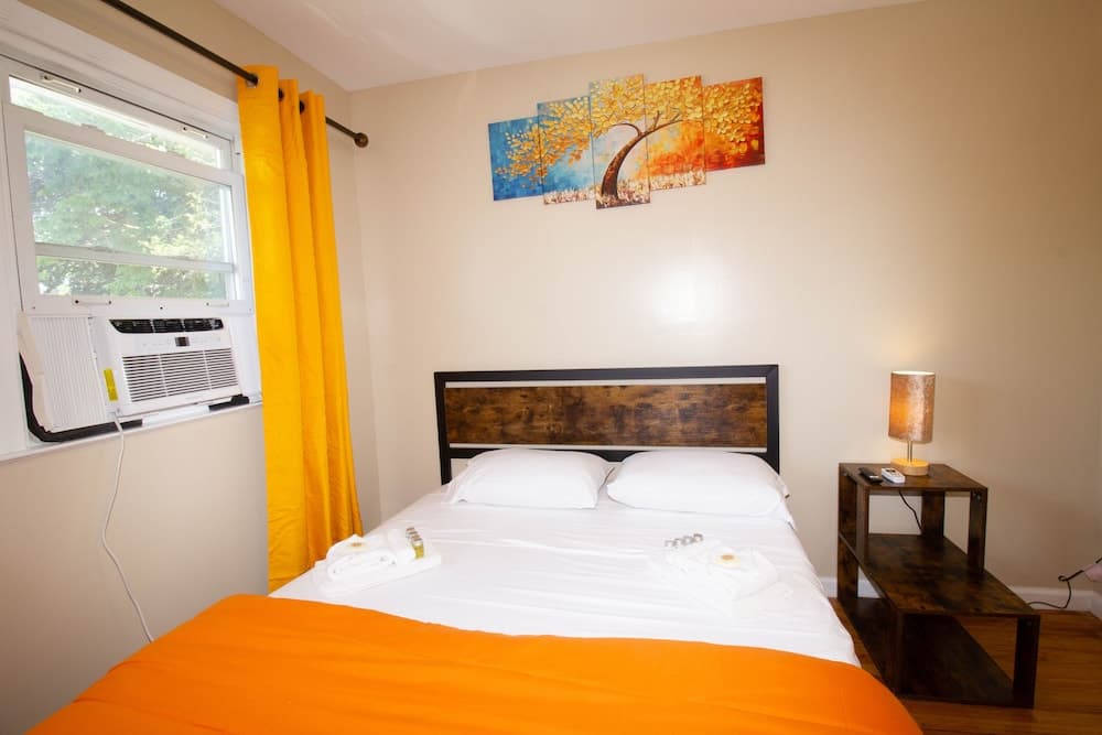 Cheerful & Beautiful 3-Bedroom Ranch