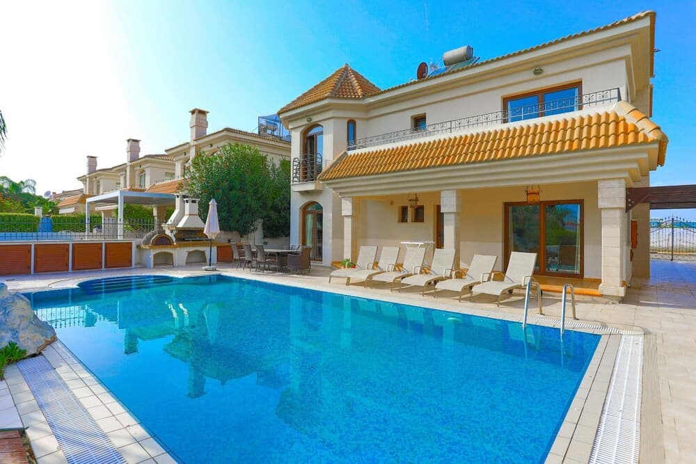 Luxury Villa Dioni in Paralimni