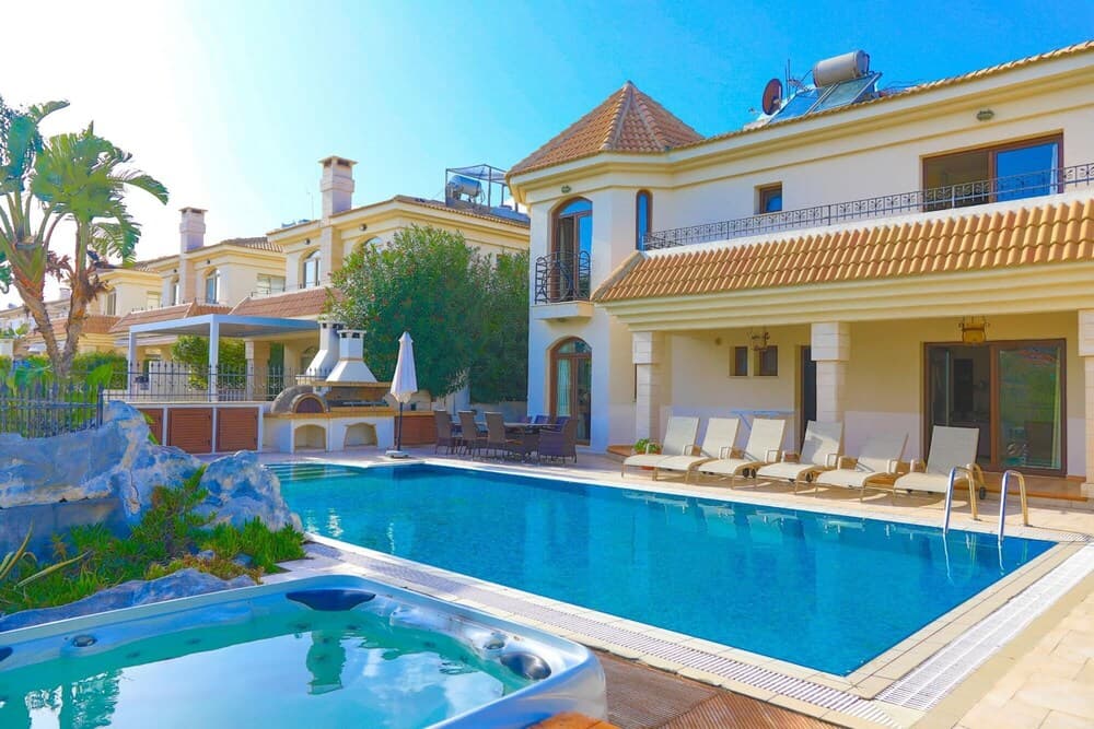 Luxury Villa Dioni in Paralimni