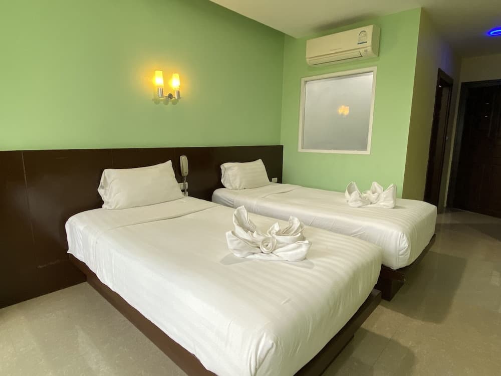 77 Patong Hotel & Spa