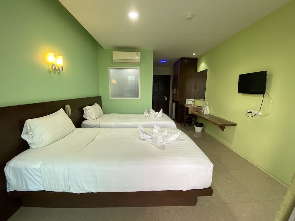 77 Patong Hotel & Spa