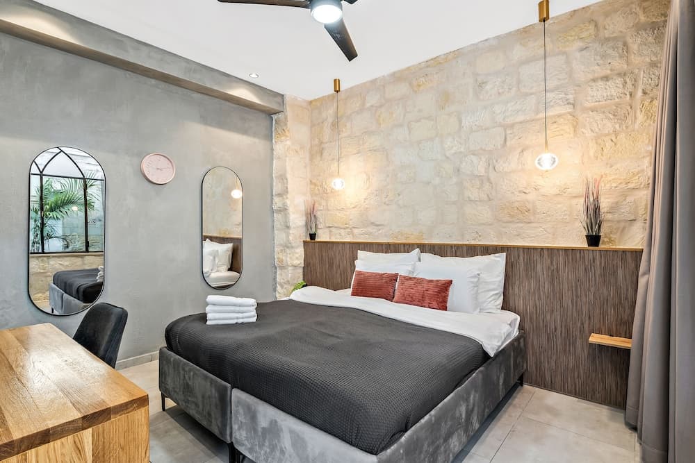 La Finca Boutique Suites - Old City