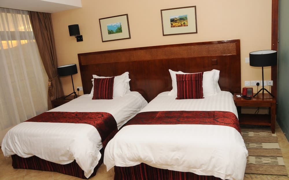 Igongo Cultural Centre and Country Hotel