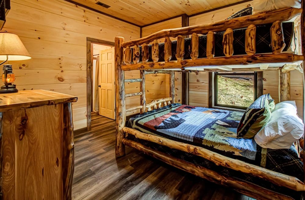 Honey Bear Hill #326