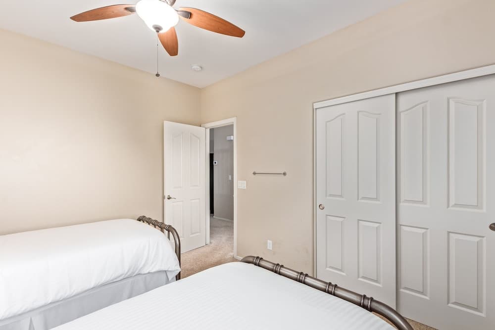 Western Skies Gilbert 5 Bedroom Home by Redawning