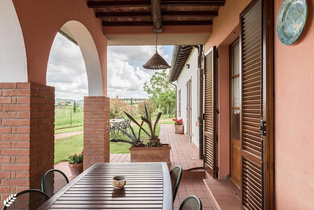 Rosemary apt With Shared Pool Family fun