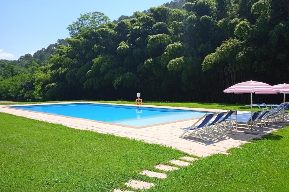 Villa Anna Montebello With Pool Camaiore