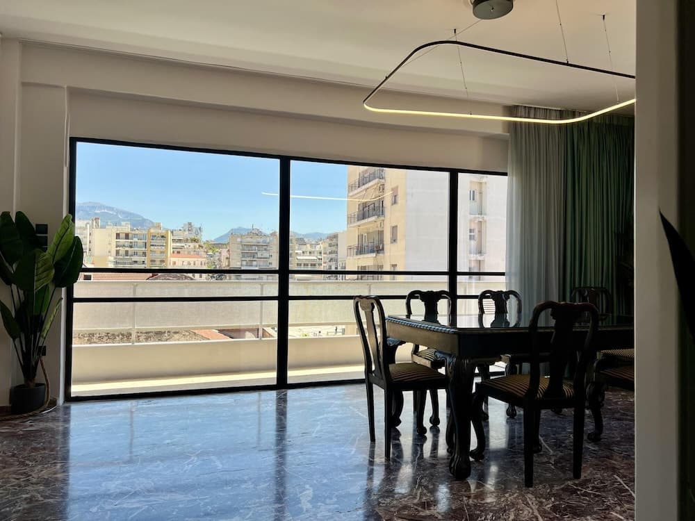 Happy Place Big Bright and Central Apartment