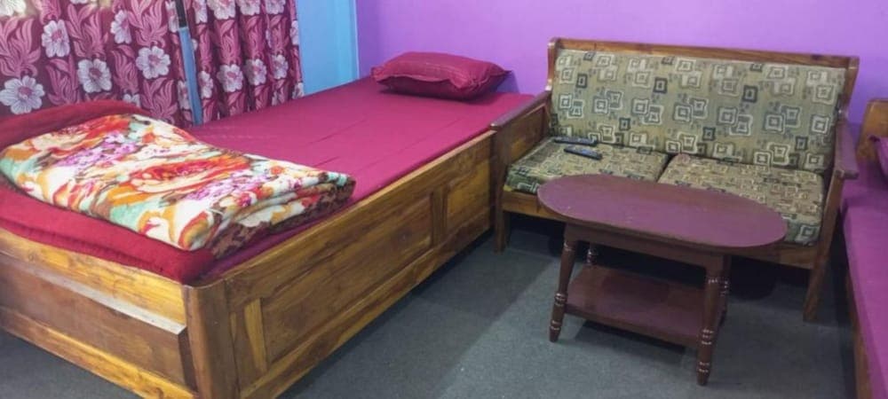 Goroomgo Green Gold Resort Lataguri