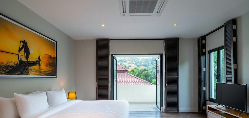 Luxury 5 Bedroom Pool Villa B11B