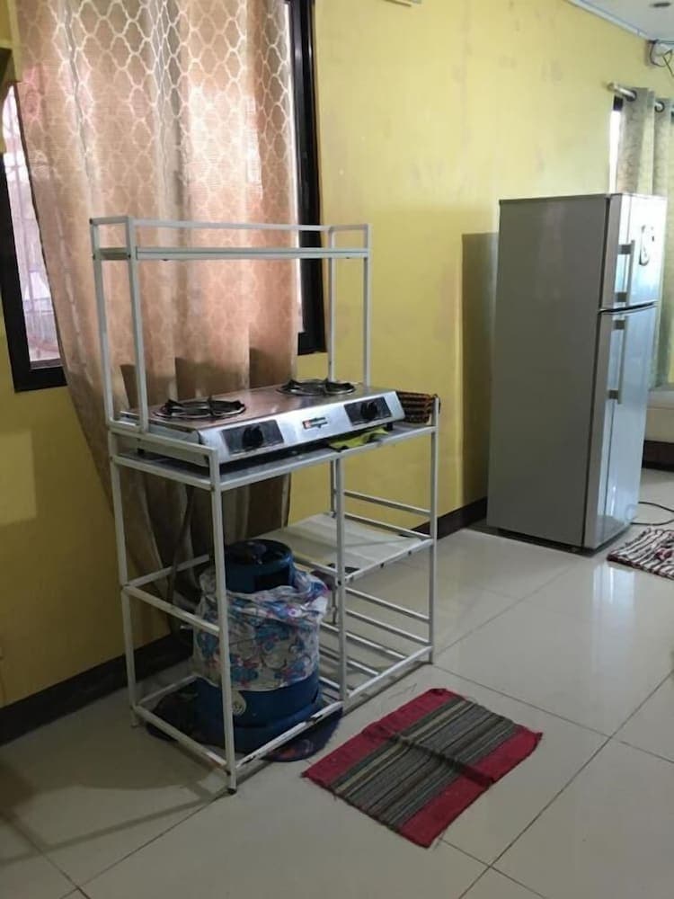 Pines Mansion II House